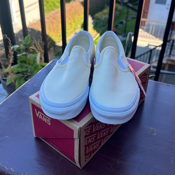 VANS Unisex Classic Slip-on - Picture 2 of 4